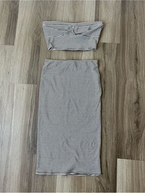 Striped Tube Top & Midi Skirt Set - Black and White